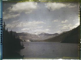 Image représentant Canada, Lac Louise, Vue du Soir sur le lac et Chaîne des Ptarmigan