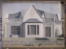 Image représentant L'Exposition des arts décoratifs, Pavillon de la Société de l'Art appliqué aux métiers, sur l'esplanade des Invalides