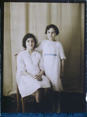 Image représentant Mesdemoiselles Ali Kuli Khan