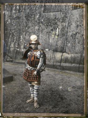 Image représentant Personnage en armure de Bushi (samouraï), de l'époque d'Edo, lors de la fête du sanctuaire Tôshôgu