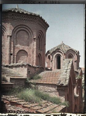 Image représentant La vieille mosquée enterrée vue d'un petit balcon