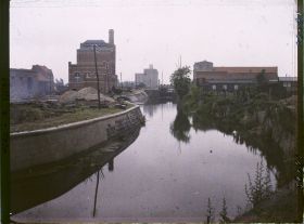 Image représentant France, Merville, Une vue sur la Lys et nouvelles usines