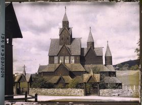 Image représentant Eglise en bois debout, ou stavkirke