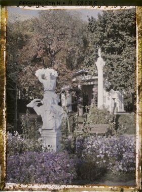 Image représentant Afghanistan, Kaboul, Jardin du Palais du Roi - Une vue dans le Jardin