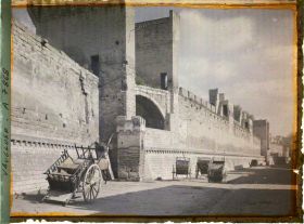 Image représentant L'intérieur des remparts