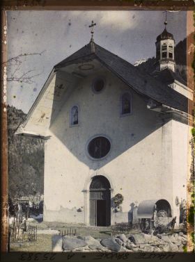 Image représentant France Les Alpes, Vallée de Chamonix ; Façade de l' Eglise de Servoz