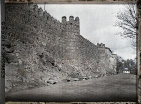 Image représentant Espagne, Avila, Les murailles du côté S. Ouest avec le soubassement de granite