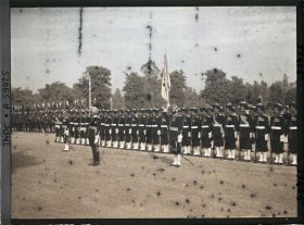 Image représentant Garde d'honneur du palais lors du jubilé célébrant les cinquante ans de règne du maharajah Jagatjit Singh