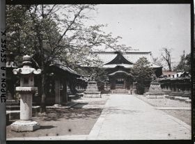 Image représentant Le sanctuaire Tôshôgû dans le parc Ueno (aussi appelé Ueno Gongen)
