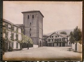 Image représentant France, Ascain, La Place et l'Eglise