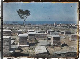 Image représentant Le cimetière turc et le port de Thessalonique