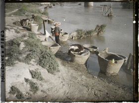 Image représentant Les cuves pour la tannerie, le long du Vardar