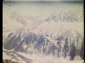 Image représentant Les Alpes, Vue prise de Brévent (2523m) Aiguilles du Dru, du Moine, Glacier de Télèfre, aige de Léchaud, le gd Charmoz, le Grépon, La Blaitière, le Plan,