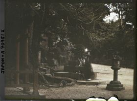 Image représentant Sanctuaire Kasuga-Jinja (ou Kasuga-Taisha) : allée Omote-sando ou sando, allée des lanternes