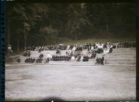 Image représentant France , Tardets, Les tribunes pendant la partie de pelote