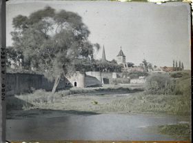 Image représentant France, Bergnes, Remparts