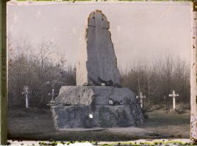 Image représentant Meuse, Bois des Caures, Le monument élevé à la mémoire du Colonel Driant et de ses Chasseurs
