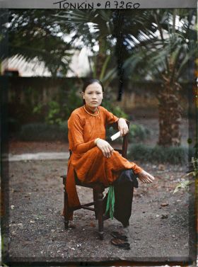 Image représentant Une jeune femme de classe aisée
