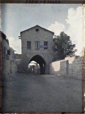 Image représentant Passage voûté sous une maison