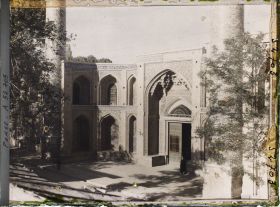 Image représentant La porte de la mosquée Sepahsalar (Madreseh e Motahari)