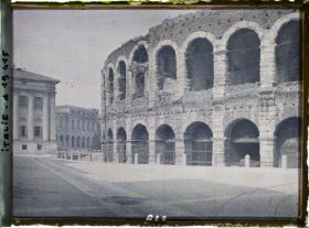 Image représentant Arènes, Hôtel de ville et Gran Guardia