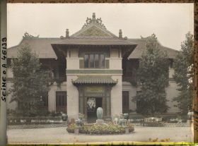 Image représentant L'Exposition des arts décoratifs, Pavillon de l'art colonial français, l'Indochine, entre cours le Albert 1er et les berges de Seine