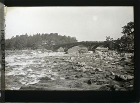 Image représentant Vue du pont Charles XIII sur la rivière Dalälven