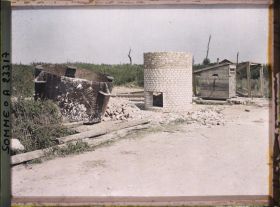Image représentant France, Maurepas, Construction d'une pompe