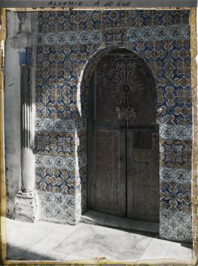 Image représentant Détail de la porte de la Koubba de Sidi Bou Medine