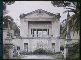 Image représentant Fontaine dans les jardins du Vatican (?)