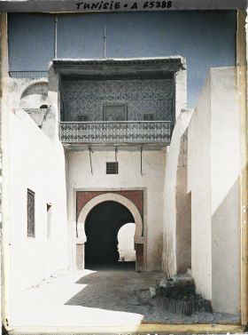 Image représentant La loggia au-dessus de l'entrée de la casbah