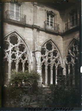 Image représentant Espagne, Oviedo, Le cloître Gothique de la Cathédrale