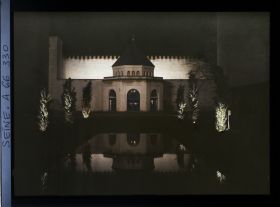 Image représentant L'Exposition Coloniale Internationale de 1931, les illuminations du pavillon du Maroc