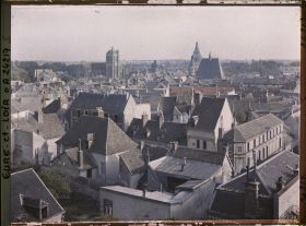 Image représentant Vue générale de la ville prise depuis la chapelle royale Saint-Louis