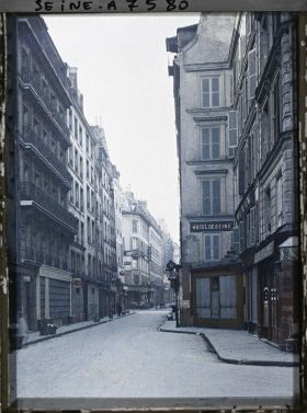 Image représentant La rue de Seine, à l'angle de la rue Jacob