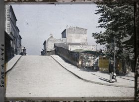 Image représentant La rue Gasnier-Guy (photographie prise près de l'angle rue du Sorbier) à Ménilmontant