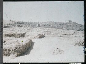 Image représentant Le Bordj sud et le cimetière de Bâb Ftouh