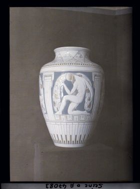 Image représentant L'Exposition des arts décoratifs, Manufacture Nationale de Sèvres, Porcelaine dure, décor de grand feu