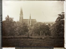 Image représentant La cathédrale d'Uppsala, vue depuis le château des Vasa