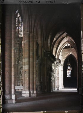 Image représentant Espagne, Léon, Vue prise du bas de la nef latérale droite