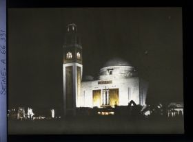 Image représentant L'Exposition Coloniale Internationale de 1931, les illuminations du pavillon de l'Algérie