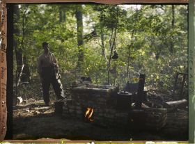 Image représentant Dans le bois Margotin : cuisine d'artilleurs