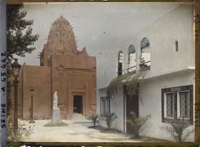 Image représentant L'Exposition des arts décoratifs, Pavillon de Tunisie et Pavillon de l'Afrique occidentale