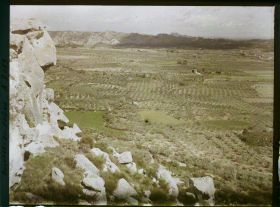 Image représentant Vue sur la plaine et les cultures d'oliviers