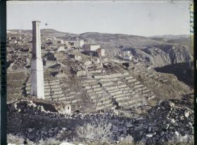 Image représentant Turquie, Biledjik, Ruines d'une filature de Soie