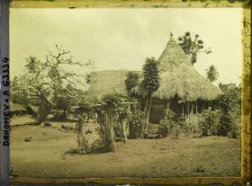 Image représentant Case du fétiche Lègba dans le village de Daagbé