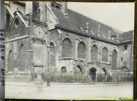 Image représentant L'église Saint-Nicolas-des-Champs, à l'angle des rues Saint-Martin et Cunin-Gridaine