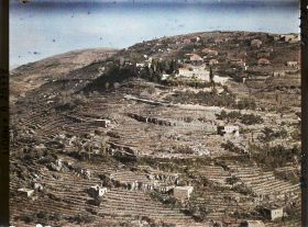 Image représentant Panorama vers Beit ed-Dine avec ses cultures en terrasses