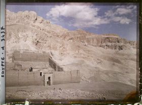 Image représentant Temple de Deihr el Médineh consacré à Hathor