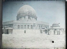 Image représentant Vue orientale du Dôme du Rocher (Qubbat al Sakhra) et du Dôme de la Chaîne (Qubbat al Silsileh)